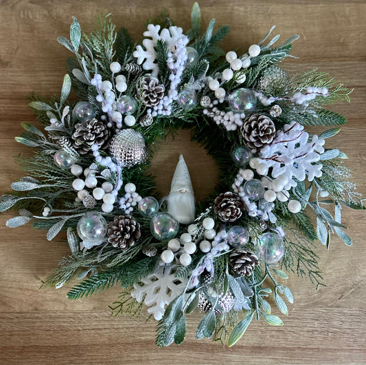 Winter Wonderland Frosted Wreath