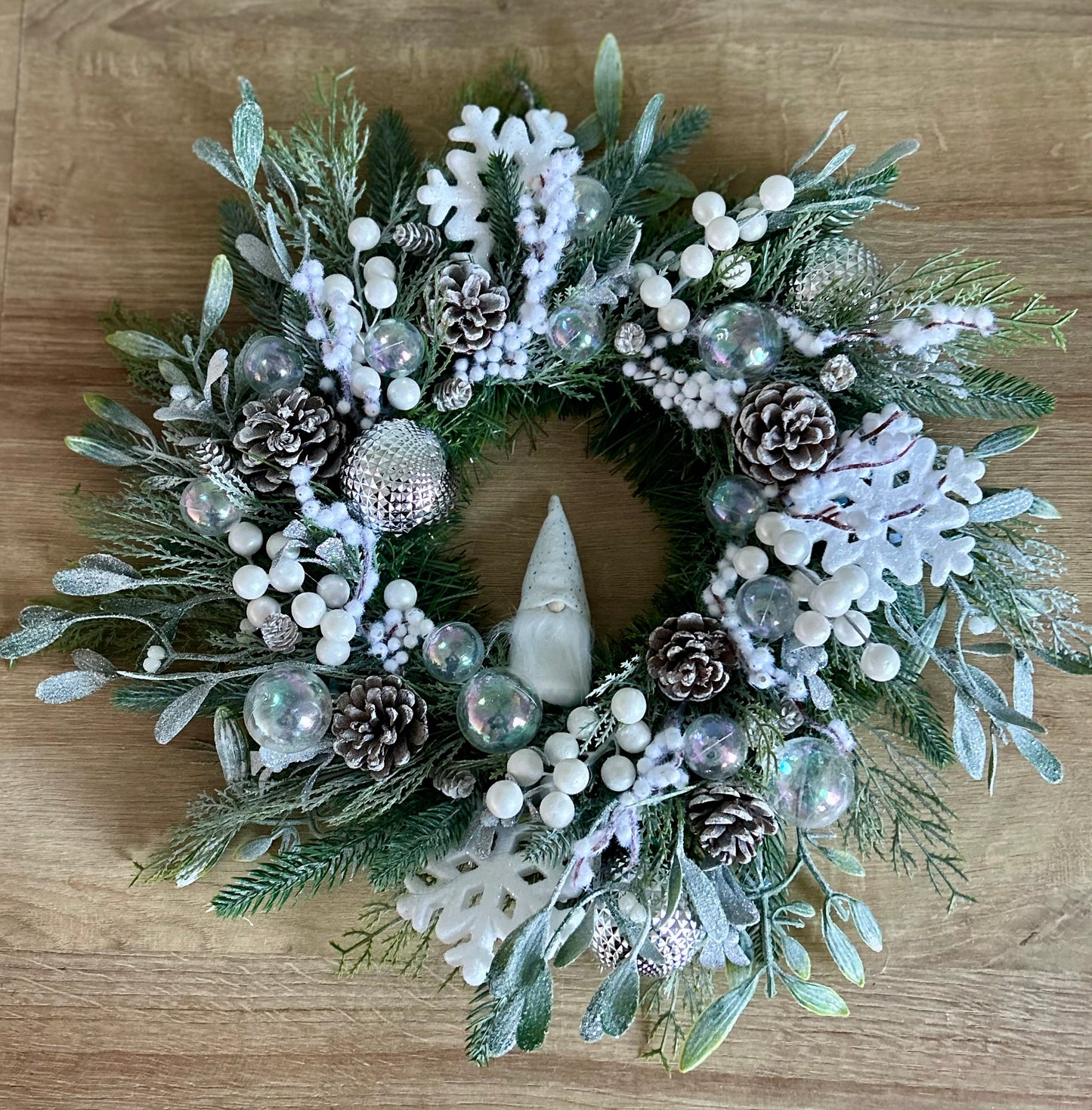 Winter Wonderland Frosted Wreath